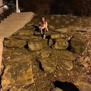 Meet your Posher, Isabella